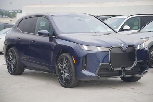 2026 BMW iX xDrive60