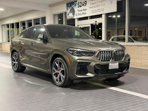 2023 BMW X6 M50i