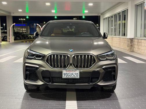 2023 BMW X6 M50i