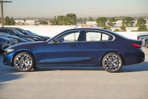 2026 BMW 330 330i