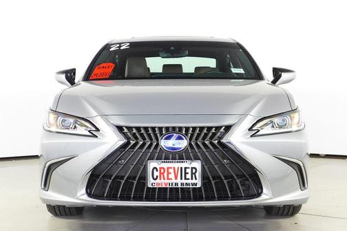 2022 Lexus ES 300h Base