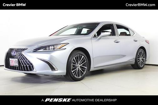 2022 Lexus ES 300h Base