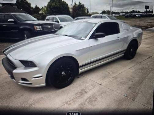 2014 Ford Mustang V6