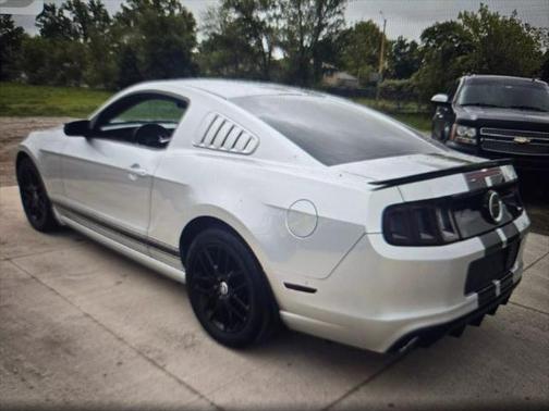 2014 Ford Mustang V6