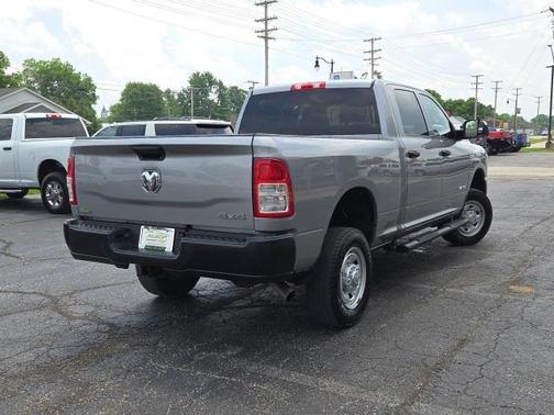 2020 RAM 2500 Tradesman Crew Cab 4X4 6'4' Box