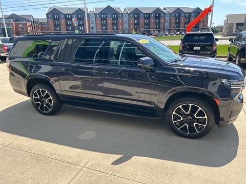 2022 Chevrolet Suburban RST