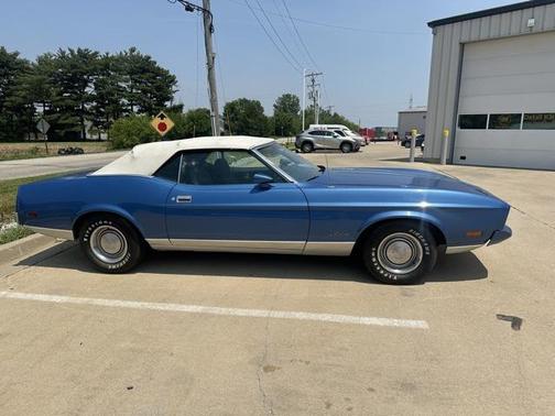 1973 Ford Mustang Base