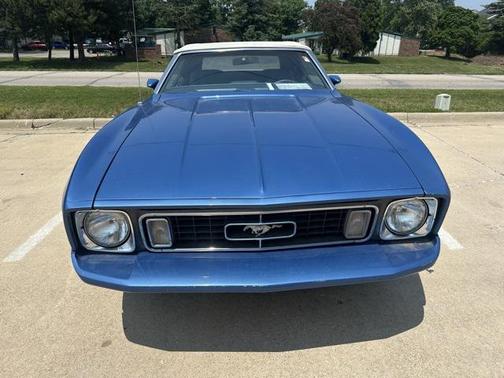 1973 Ford Mustang Base