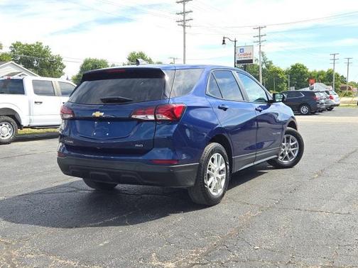 2023 Chevrolet Equinox LS