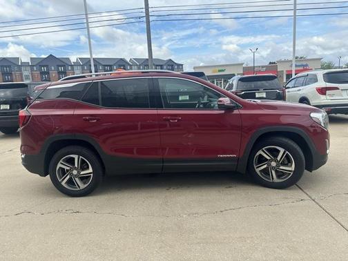 2021 GMC Terrain SLT
