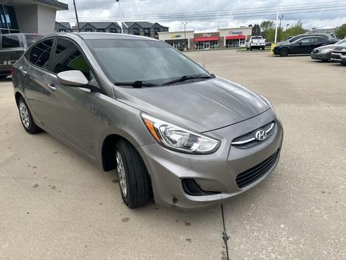 2017 Hyundai Accent SE