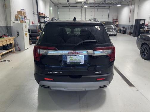 2023 GMC Acadia AWD SLT