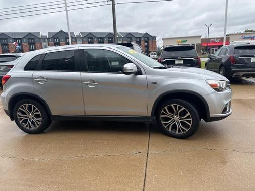 2019 Mitsubishi Outlander Sport SE