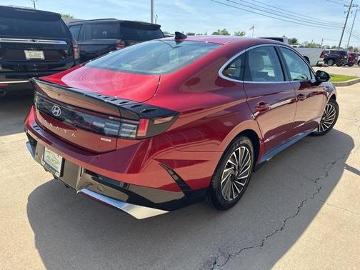 2024 Hyundai SONATA Hybrid SE