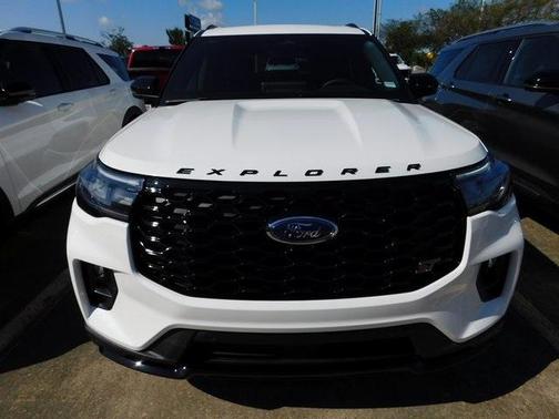 2025 Ford Explorer ST