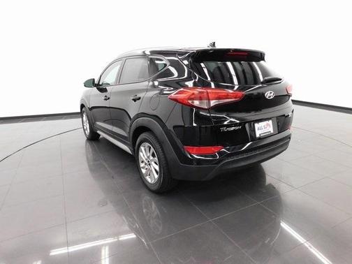 2017 Hyundai TUCSON SE Plus