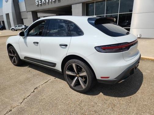 2024 Porsche Macan T