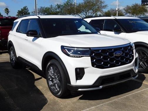 2025 Ford Explorer Platinum