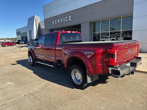 2025 Ford F-450 Lariat