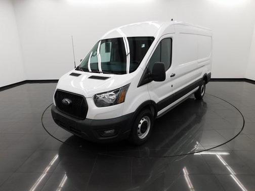 2022 Ford Transit-250 Base