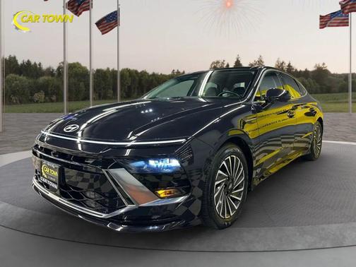 2024 Hyundai SONATA Hybrid Limited