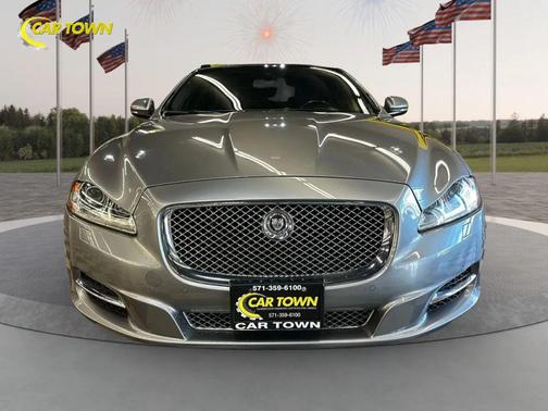 2011 Jaguar XJ Base