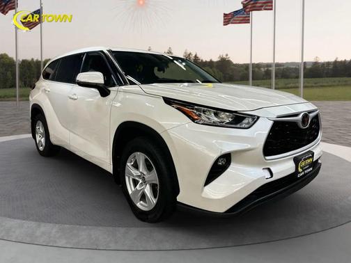 2020 Toyota Highlander LE