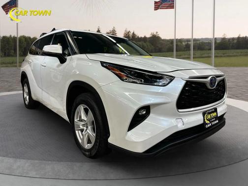 2022 Toyota Highlander Hybrid LE