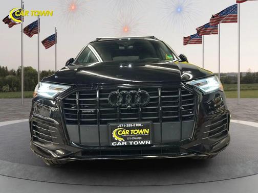 2021 Audi Q7 45 Premium Plus