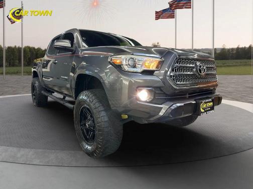 2016 Toyota Tacoma SR5