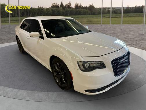 Bright White Clearcoat 2021 Chrysler 300 S