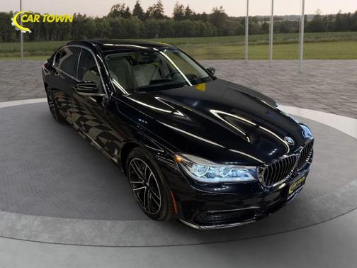 2018 BMW 750 i xDrive