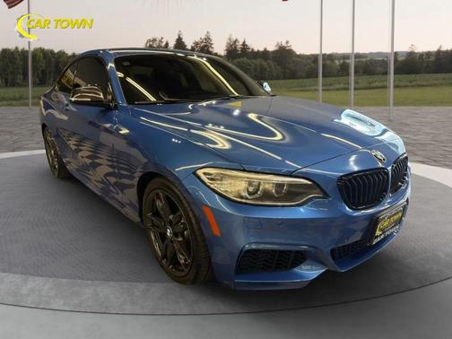 Estoril Blue Metallic 2016 BMW M2 Base