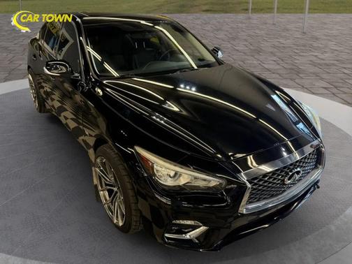 Black 2018 INFINITI Q50 3.0t LUXE