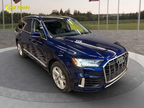 2024 Audi Q7 55 Premium Plus