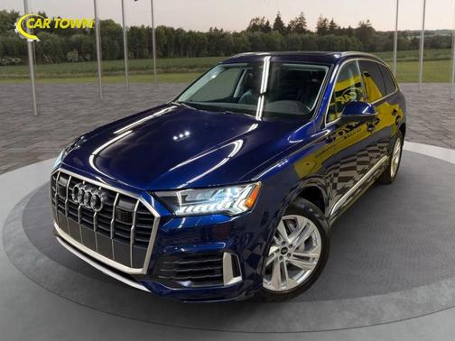 2024 Audi Q7 55 Premium Plus