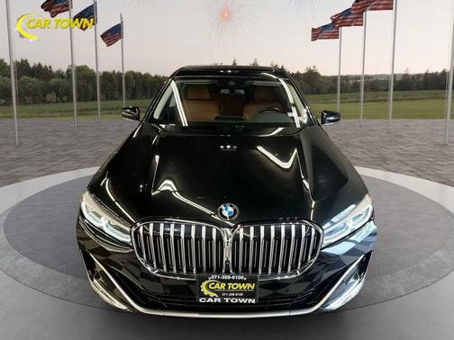 2021 BMW 740 i xDrive