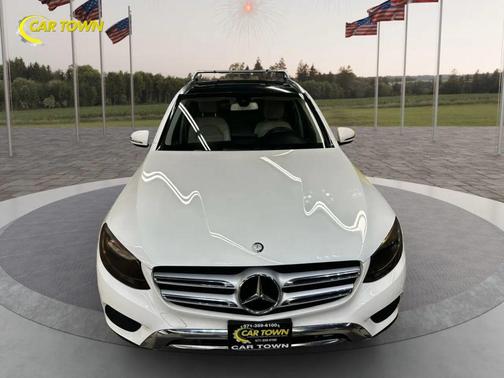 2017 Mercedes-Benz GLC 300 4MATIC