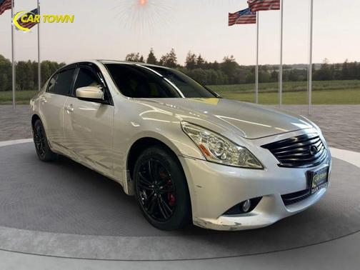 2011 INFINITI G37x Base