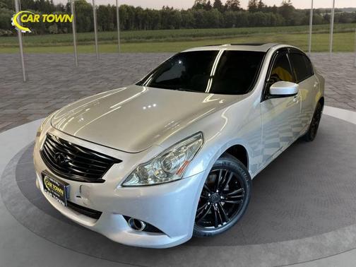 2011 INFINITI G37x Base