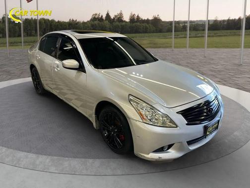 2011 INFINITI G37x Base