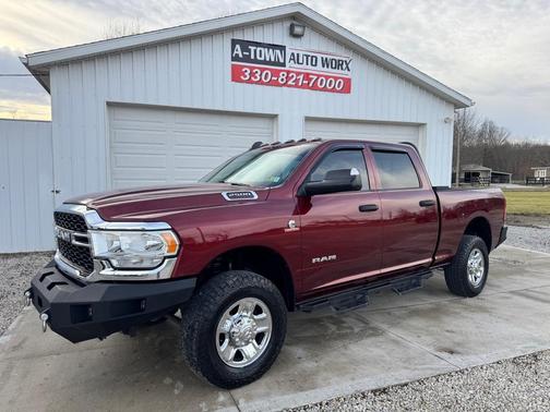 2020 RAM 2500 Tradesman Crew Cab 4X4 6'4' Box