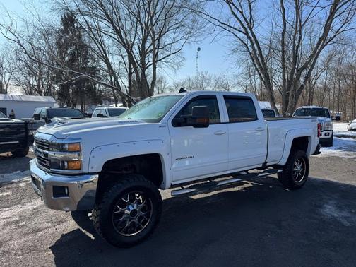 2017 Chevrolet Silverado 2500 LT