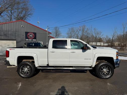 2017 Chevrolet Silverado 2500 LT