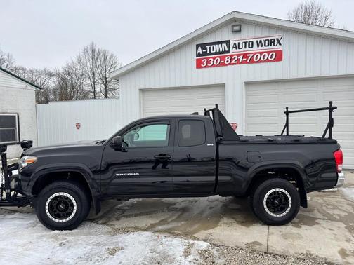 2016 Toyota Tacoma Base