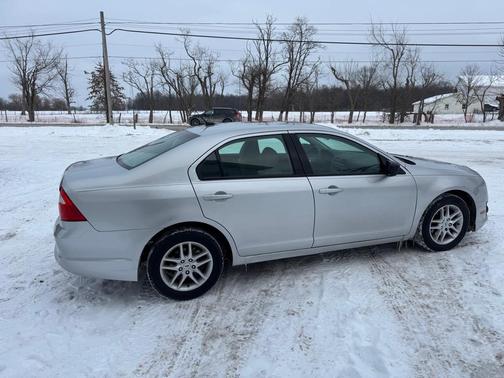 2012 Ford Fusion S