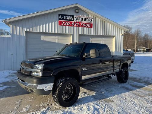 2004 Chevrolet Silverado 2500 LS H/D Extended Cab