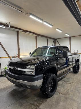 2004 Chevrolet Silverado 2500 LS H/D Extended Cab