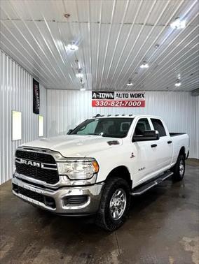 2022 RAM 2500 Tradesman Crew Cab 4x4 6'4' Box