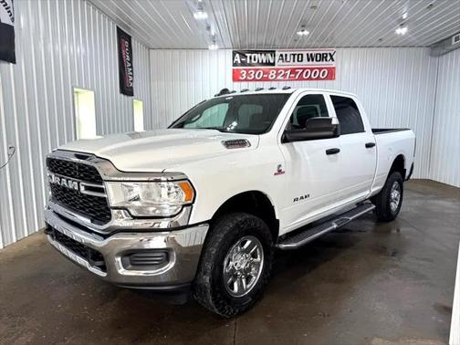 2022 RAM 2500 Tradesman Crew Cab 4x4 6'4' Box